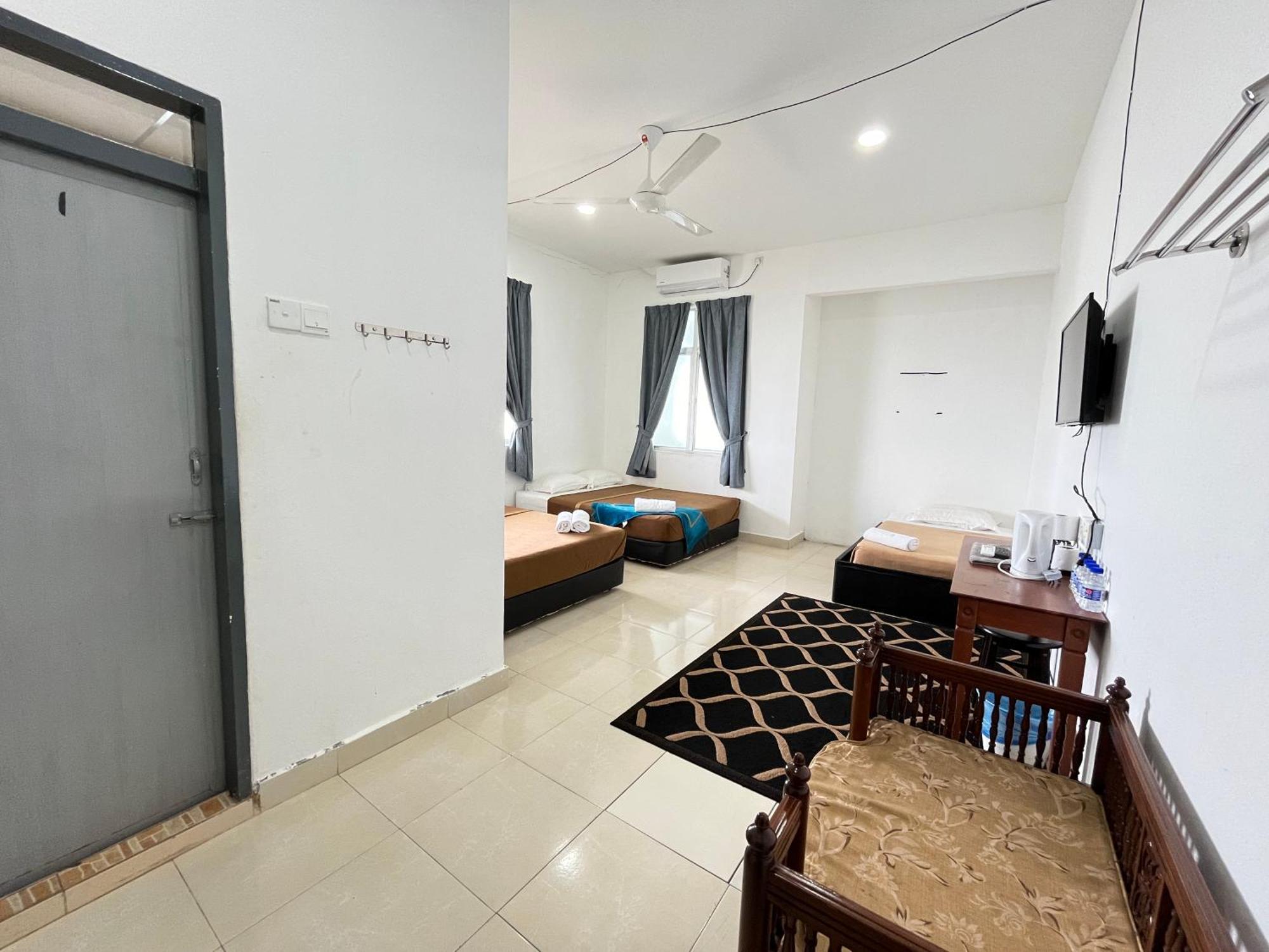 Ibai Beach Guesthouse Куала Теренгану Екстериор снимка