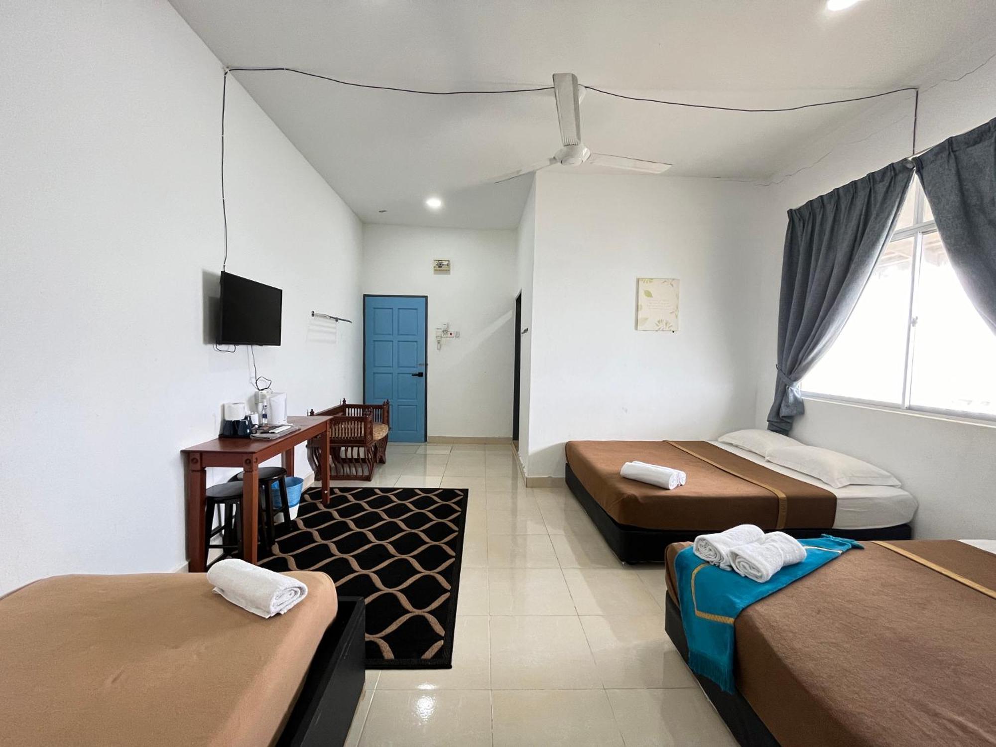 Ibai Beach Guesthouse Куала Теренгану Екстериор снимка