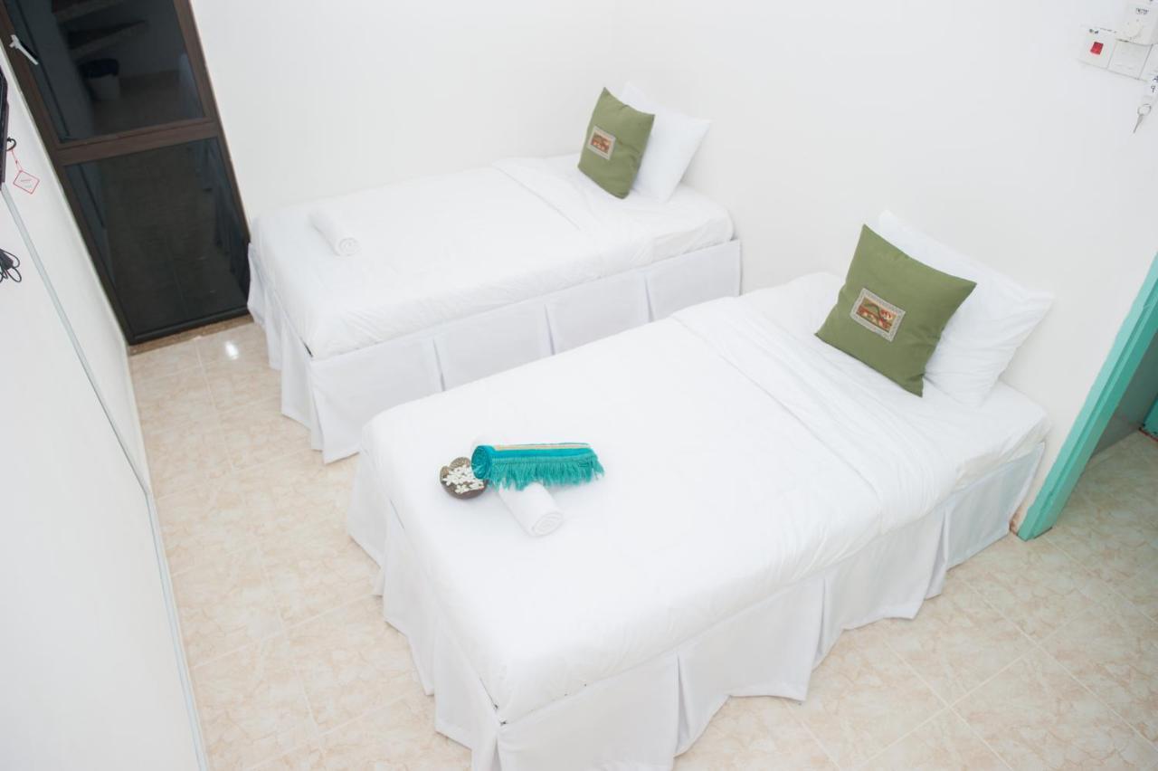 Ibai Beach Guesthouse Куала Теренгану Екстериор снимка