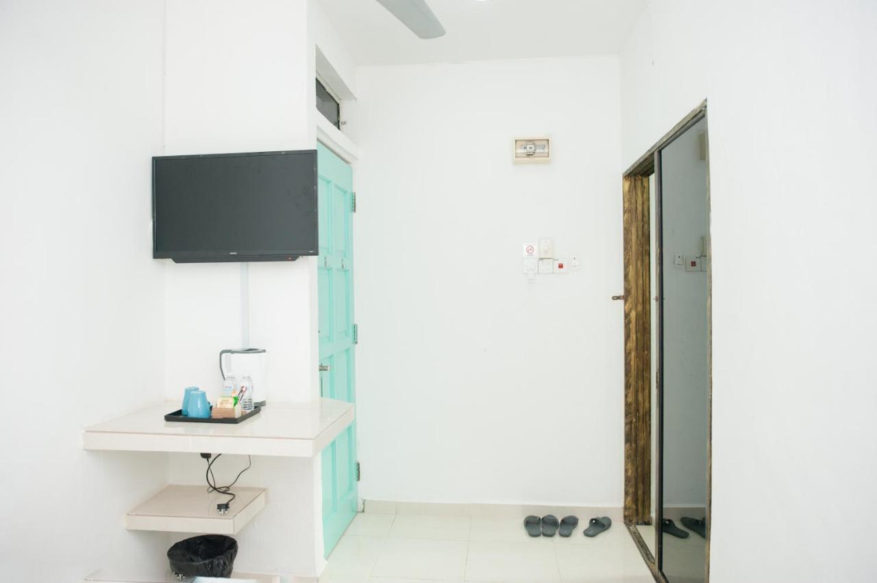 Ibai Beach Guesthouse Куала Теренгану Екстериор снимка